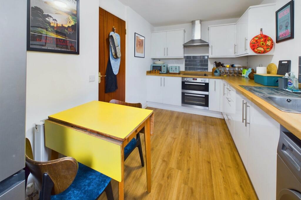 Additional property image - Wellington Terrace, Clevedon, North Somerset, BS21