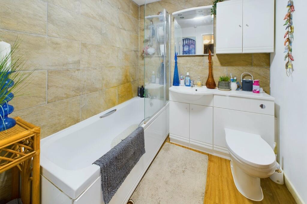 Additional property image - Wellington Terrace, Clevedon, North Somerset, BS21