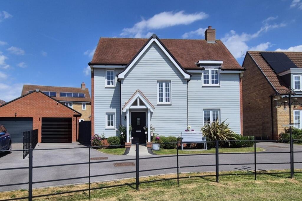 Main image of property: Moorhen Road, Yatton, Bristol, BS49