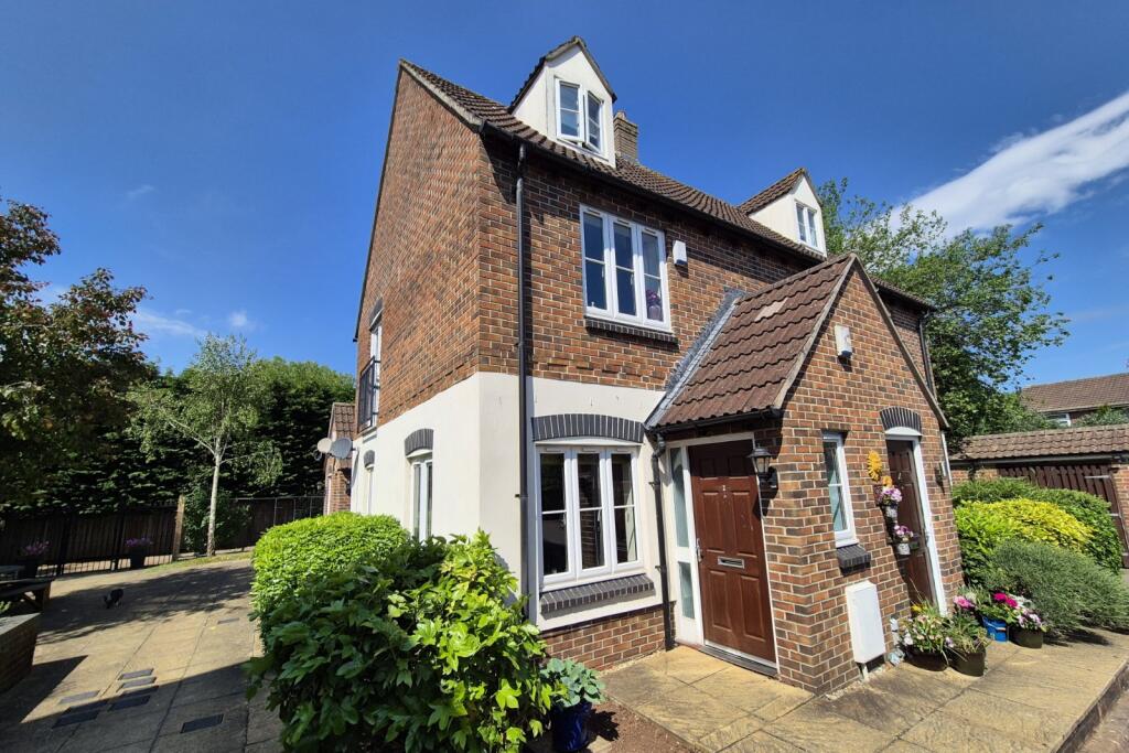 Main image of property: Central Way, Clevedon, North Somerset, BS21
