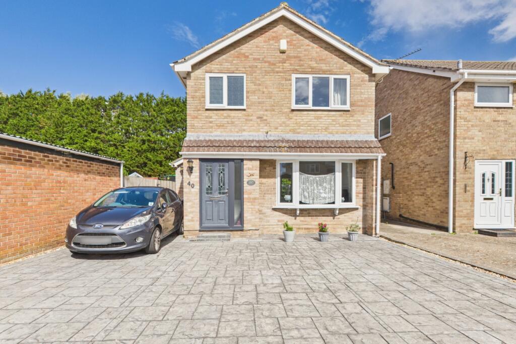 Main image of property: Sumerlin Drive, Clevedon, North Somerset, BS21
