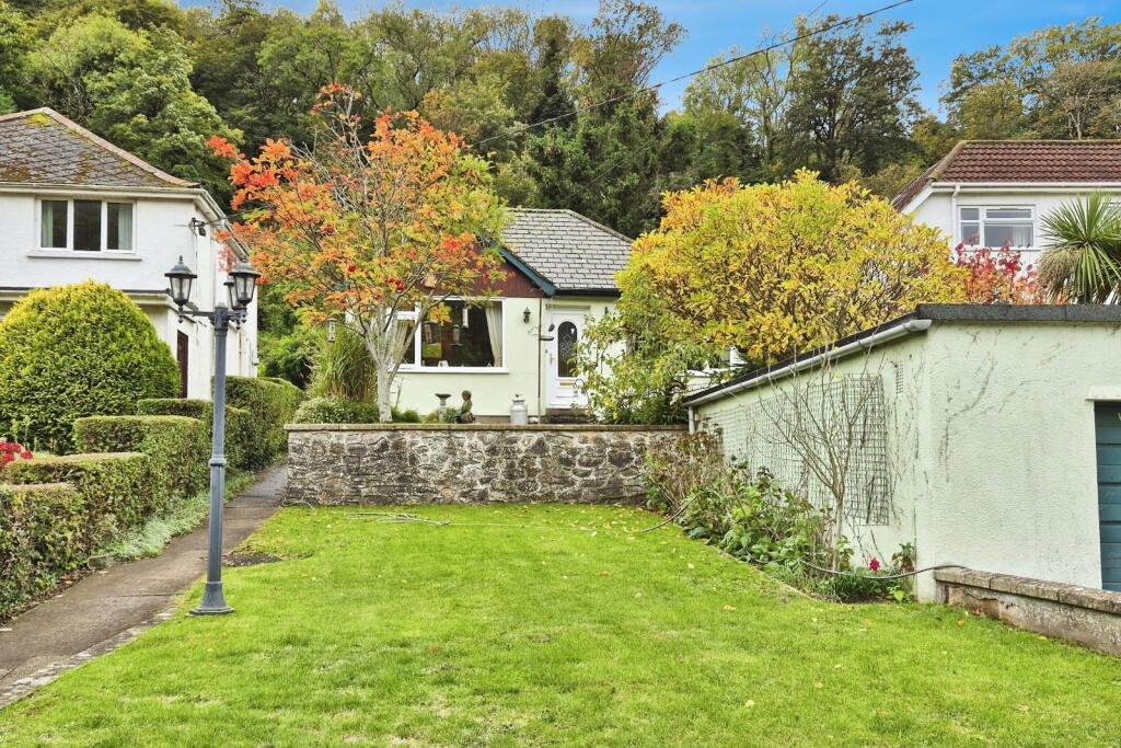 Main image of property: Valley Road, Clevedon, North Somerset, BS21