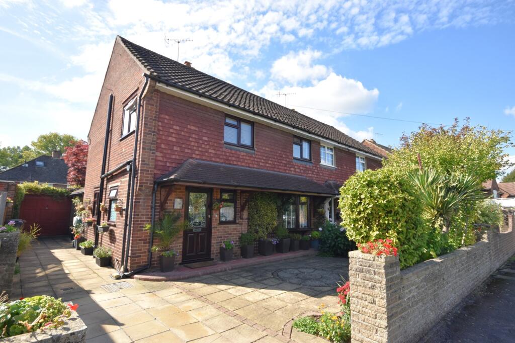 Main image of property: Crescent Way, Horley, Surrey, RH6