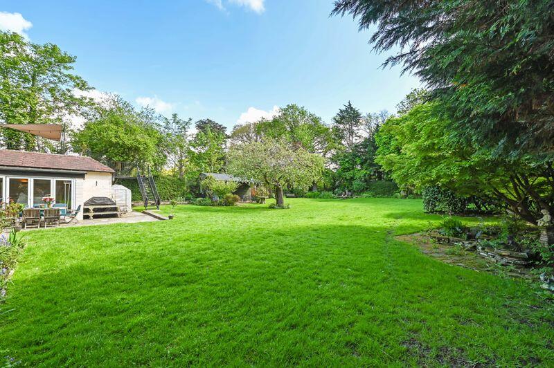 6 bedroom detached house for sale in Henfield Road, Small Dole , BN5