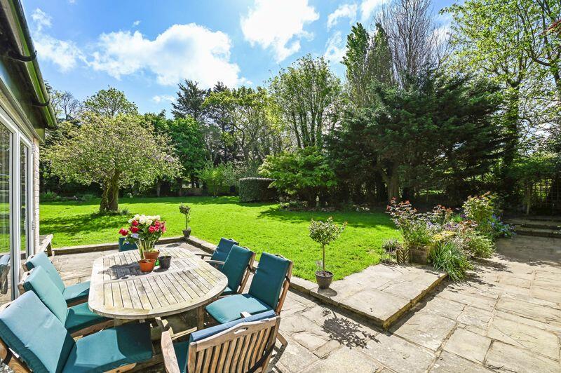 6 bedroom detached house for sale in Henfield Road, Small Dole , BN5