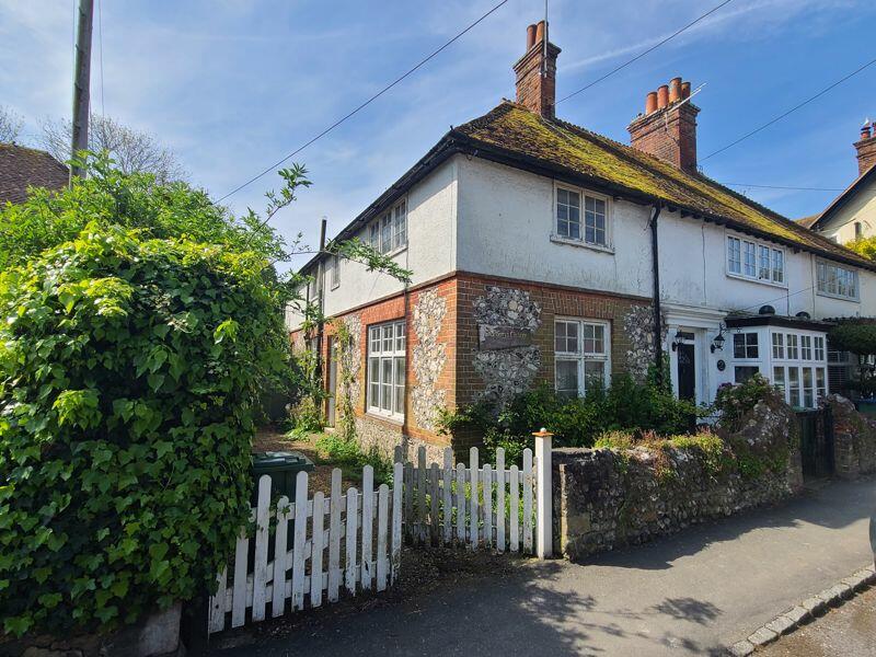 3 bedroom end of terrace house for sale in Bramber, BN44