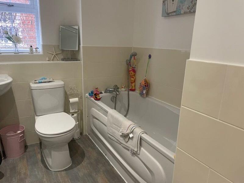 Additional property image - Swallowmead, College Hill, Steyning