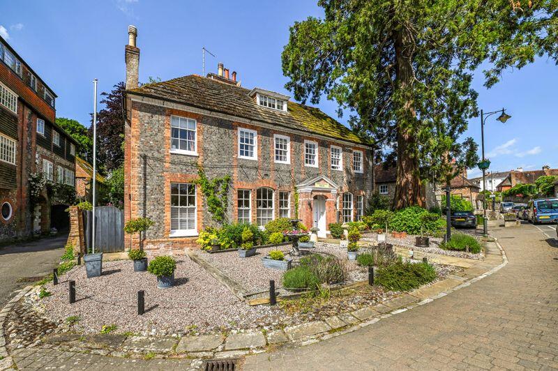 Main image of property: Steyning