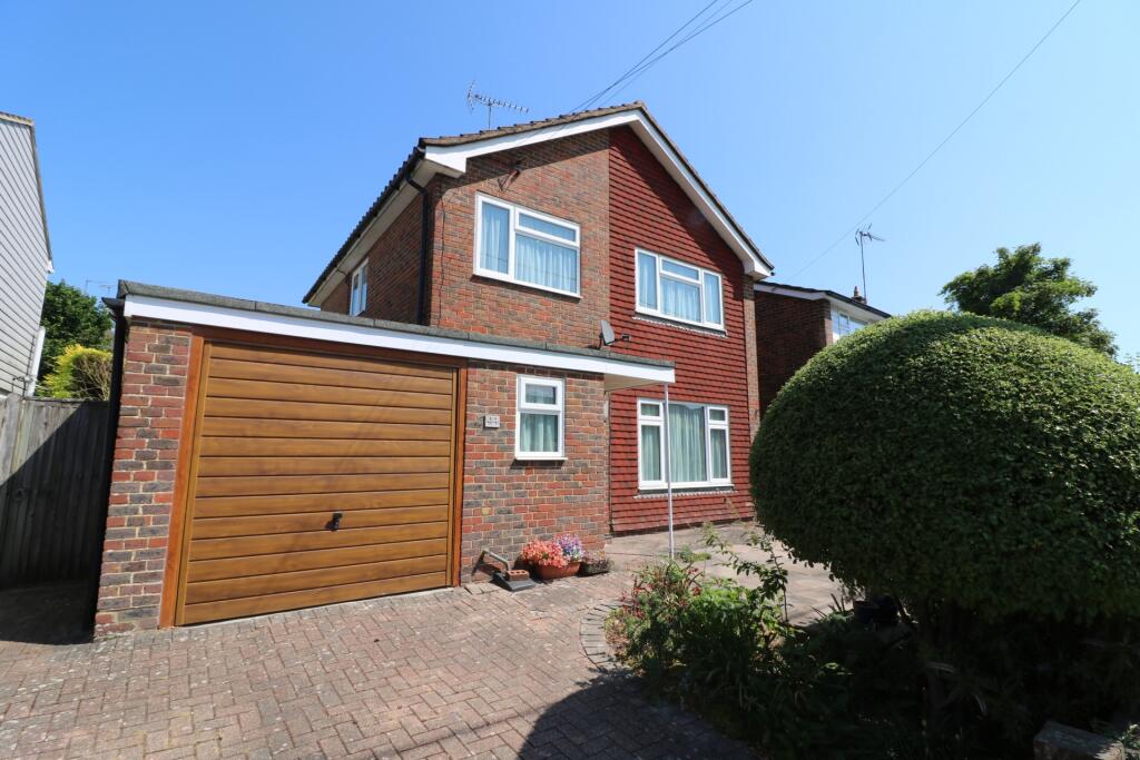 3 bedroom house for sale in Sunte Avenue, Lindfield, RH16