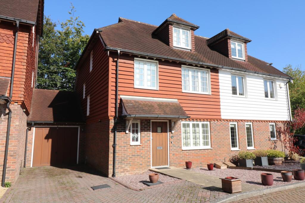 Main image of property: Tall Oaks, Lindfield, RH16