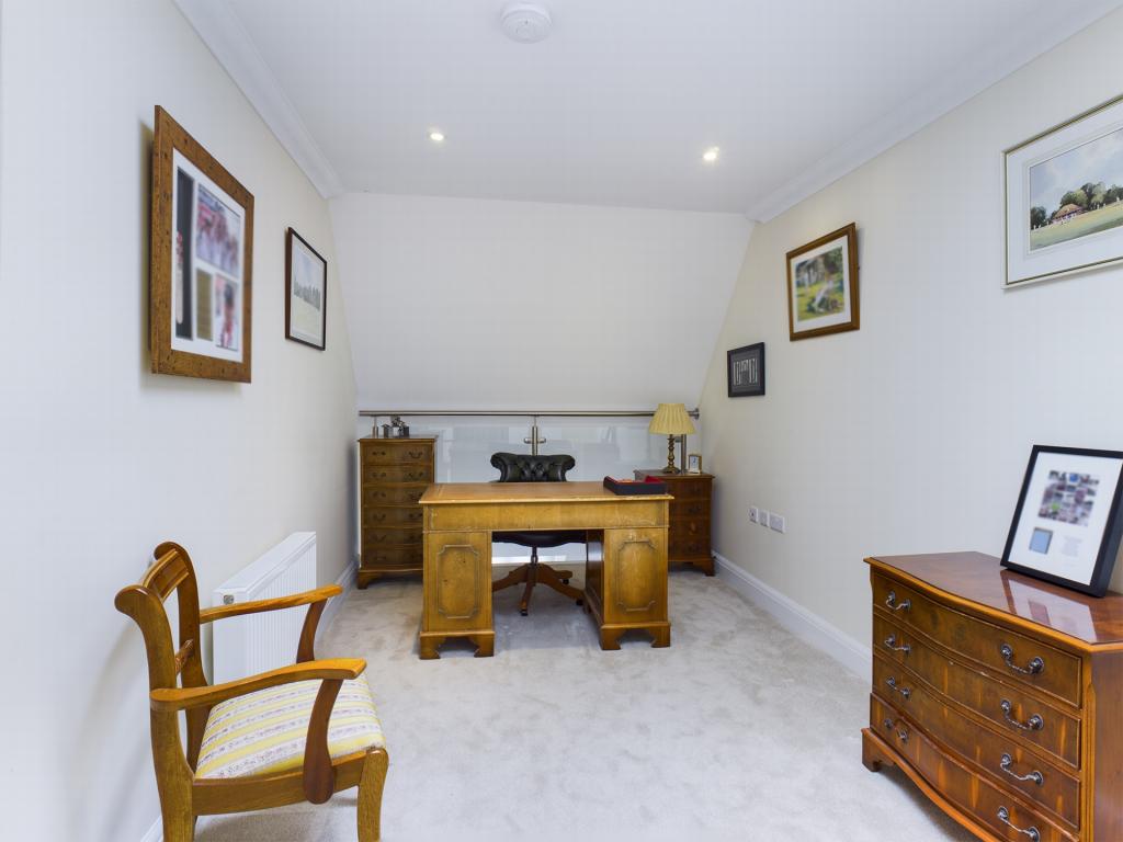 2 bedroom retirement property for sale in Bolnore Road, Haywards Heath