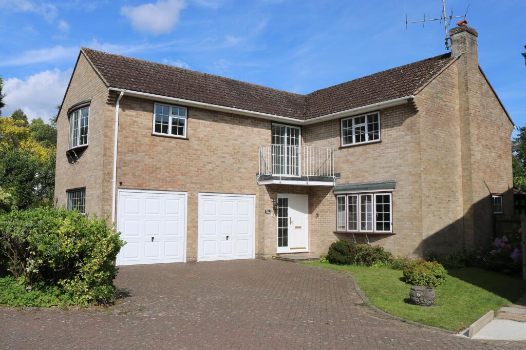 Main image of property: The Cedars, Haywards Heath, RH16