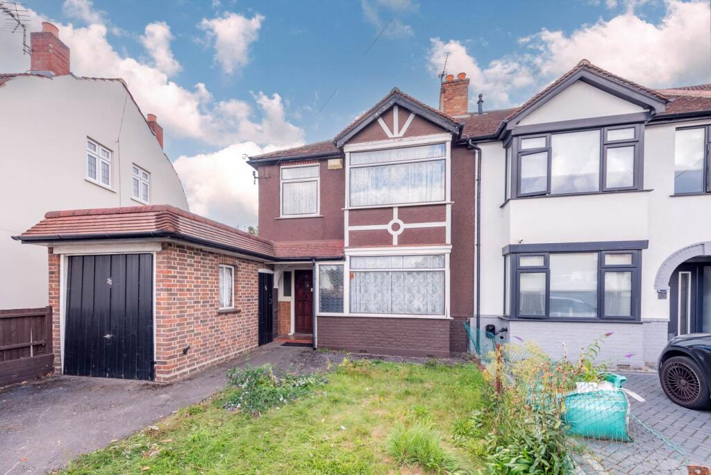 Main image of property: The Drive, Morden