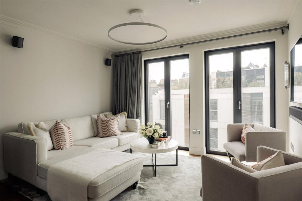 Main image of property: Fulham Road, Chelsea, SW3