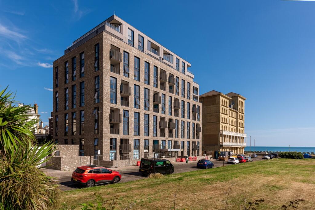 Additional property image - Grand Avenue West, Grand Avenue, Hove