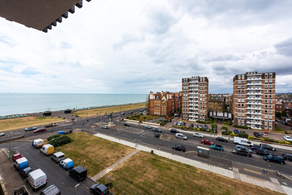 Additional property image - Grand Avenue West, Grand Avenue, Hove
