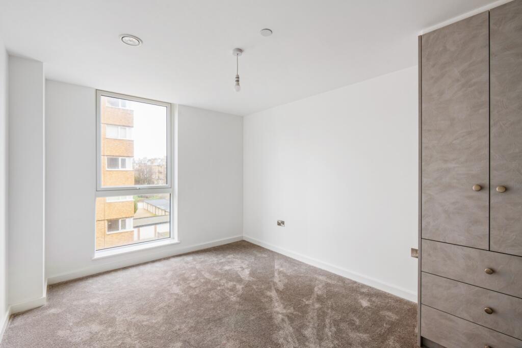 Additional property image - Grand Avenue West, Grand Avenue, Hove