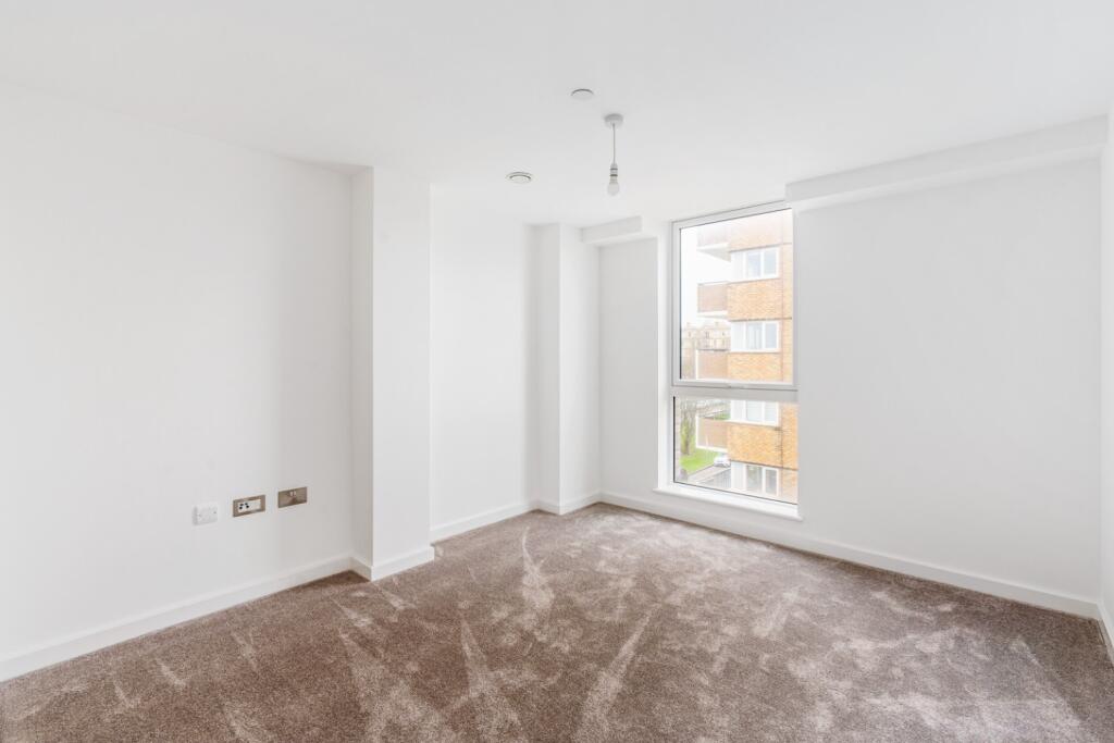 Additional property image - Grand Avenue West, Grand Avenue, Hove