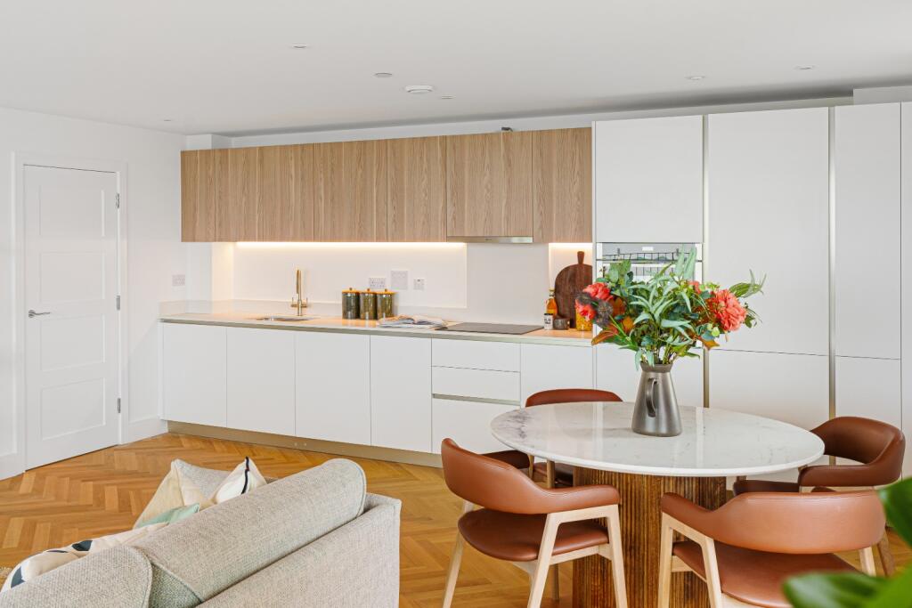 Additional property image - Argentum, Kingsway, Hove Seafront