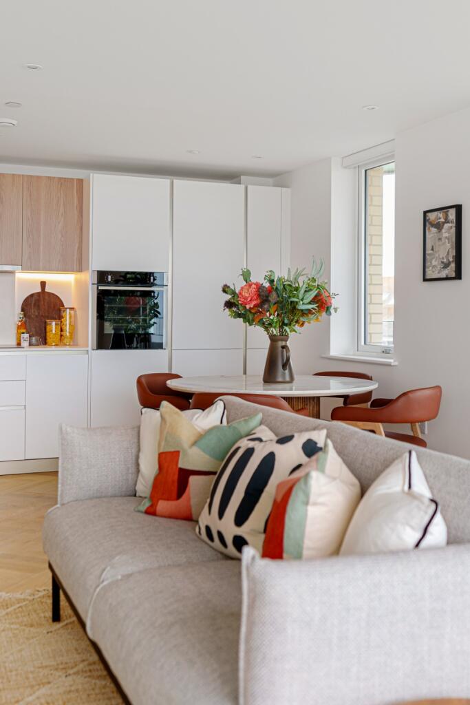 Additional property image - Argentum, Kingsway, Hove Seafront