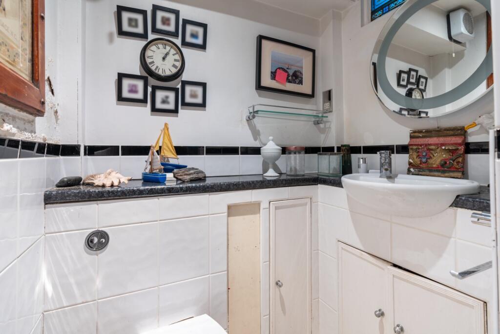 Additional property image - Queens Gardens, North Laine, Brighton