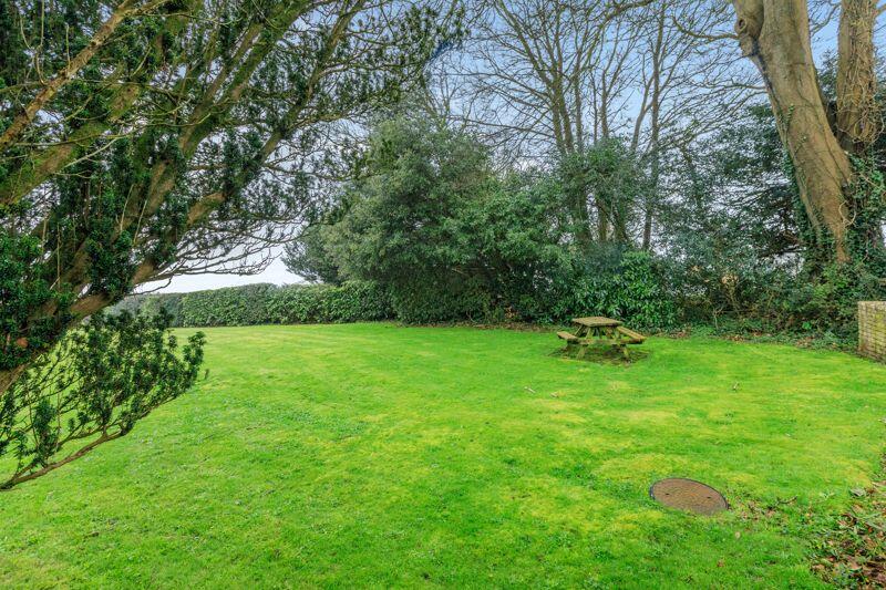 3 bedroom flat for sale in Sidmouth Road, Lyme Regis, DT7