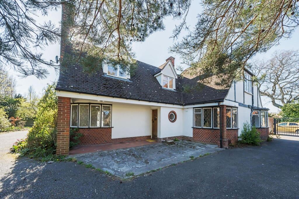 Main image of property: Braintree