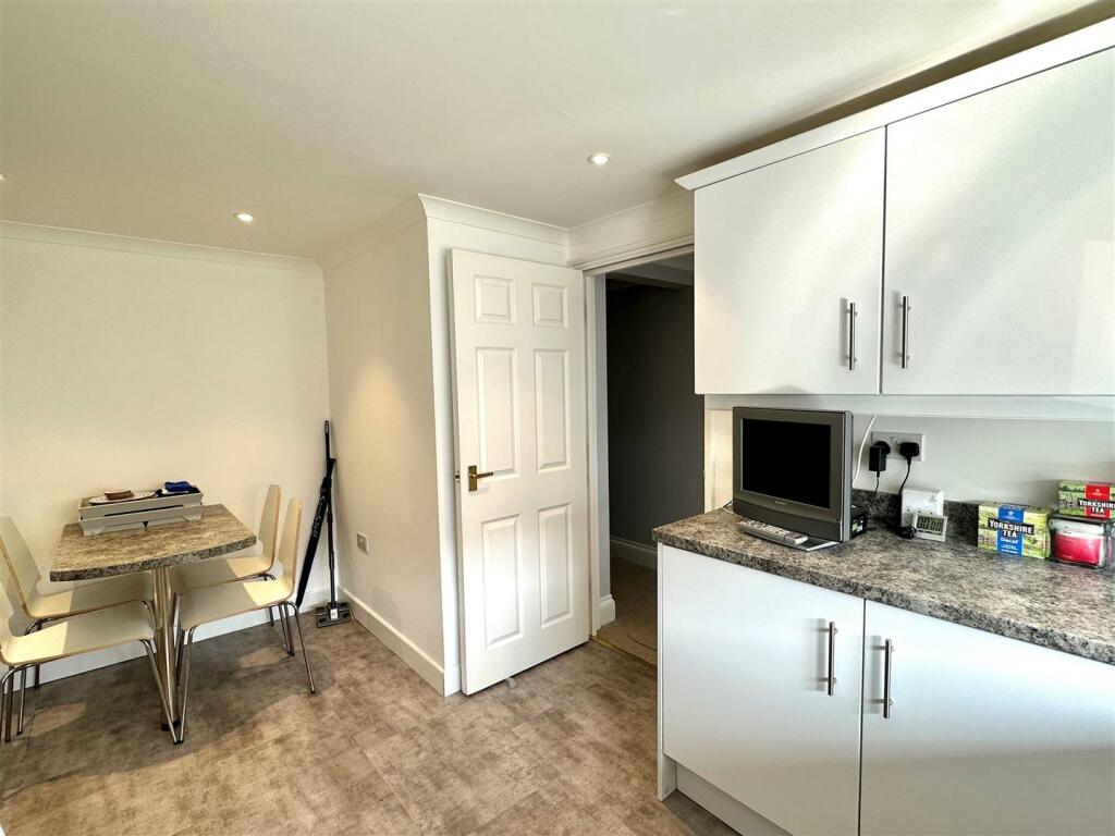 Additional property image - Rivermouth Court, Main Road, Ogmore-by-Sea, CF32 0PD