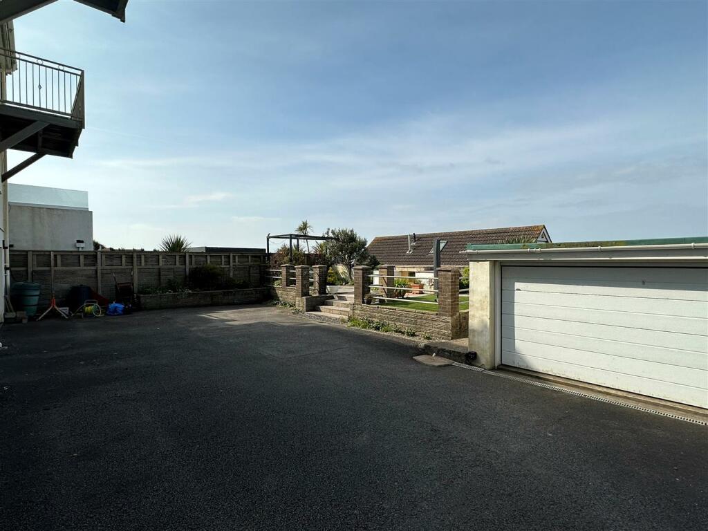 Additional property image - Rivermouth Court, Main Road, Ogmore-by-Sea, CF32 0PD