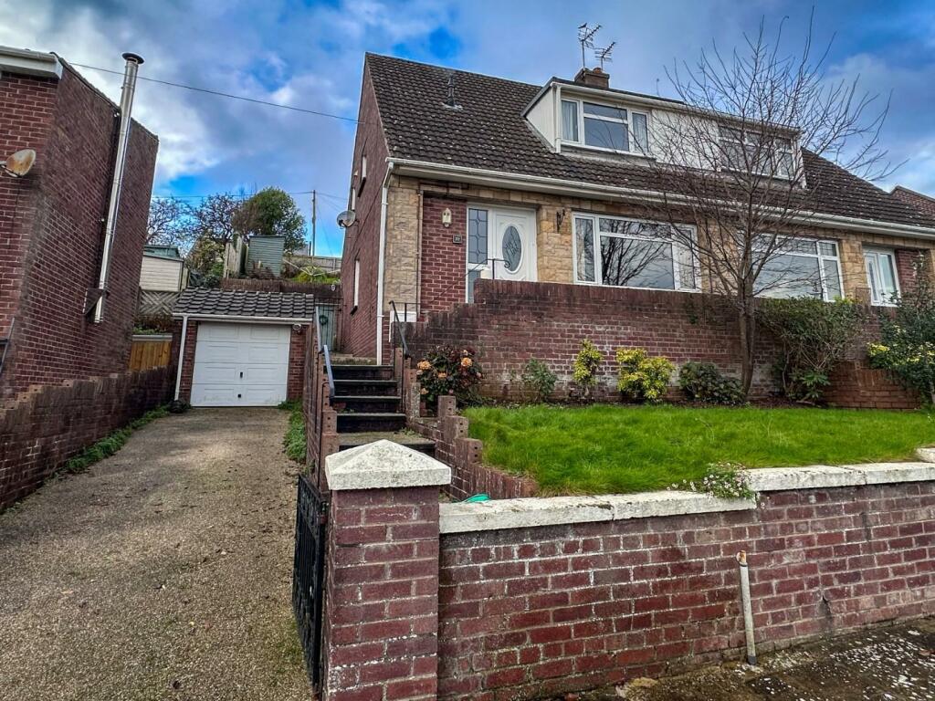 3 bedroom semidetached house for sale in Heol Yr Ysgoll, St. Brides