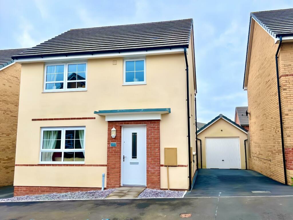 3 bedroom detached house for sale in Maes Y Rhedyn, Cefn Glas, Bridgend