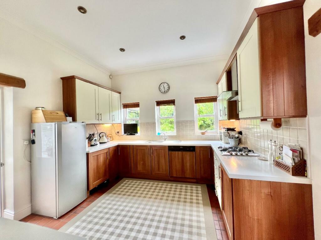 Additional property image - Preswylfa court, Bridgend County Borough, CF31 3NX
