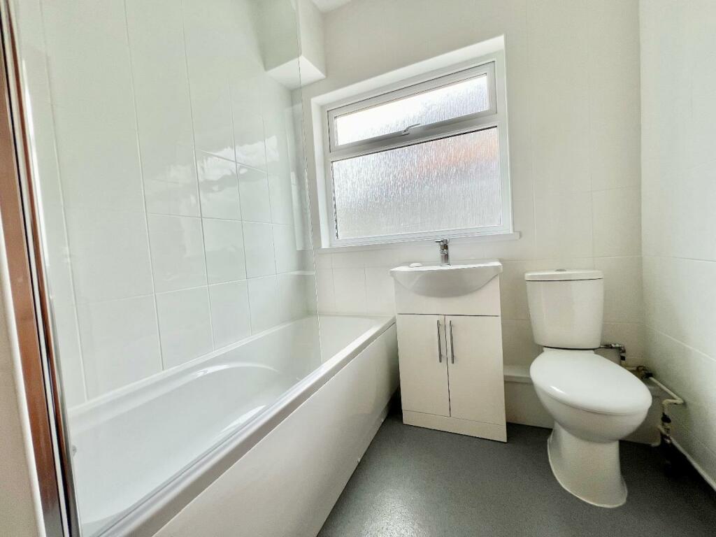 Additional property image - Hazel Close, Porthcawl, Bridgend County Borough, CF36 5RG
