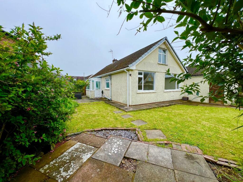 Additional property image - Hazel Close, Porthcawl, Bridgend County Borough, CF36 5RG