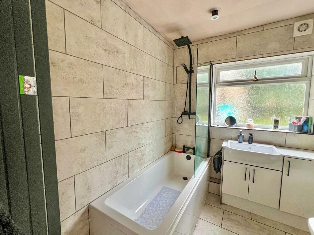Additional property image - Edward Street, Bridgend, Bridgend County Borough, CF31 3AB