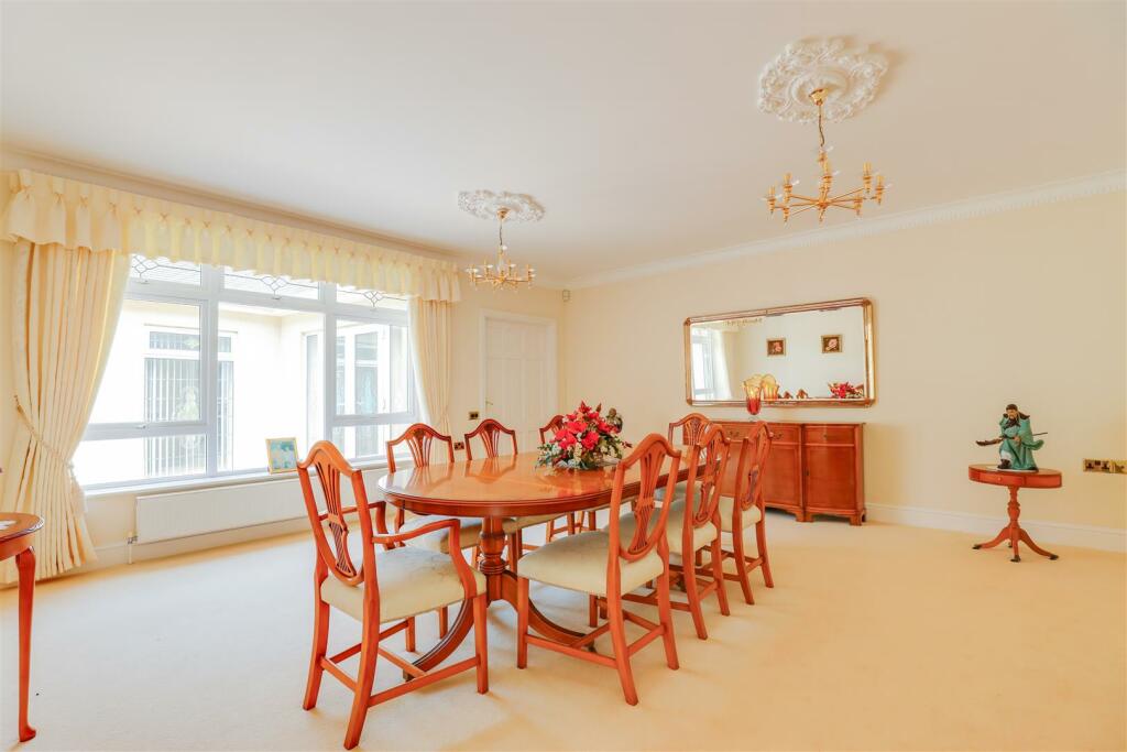 Additional property image - West Drive, Porthcawl, Bridgend County Borough, CF36 3HS