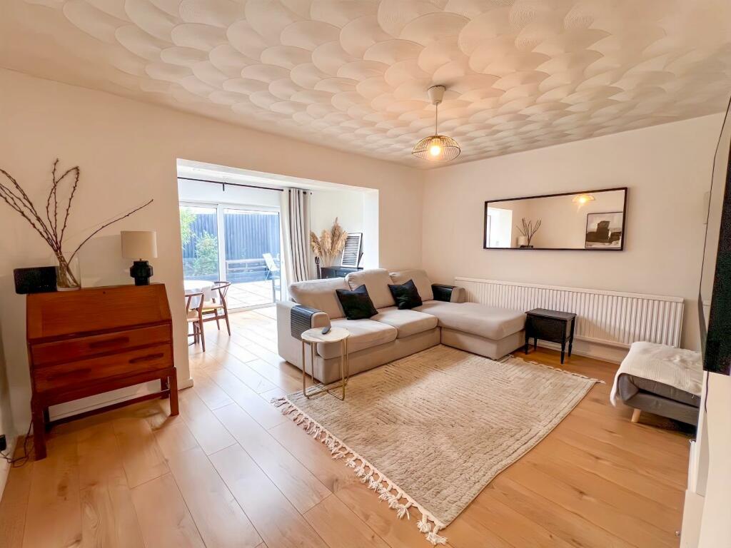 Additional property image - Wernlys Road, Pen-Y-Fai, Bridgend County Borough, CF31 4NS