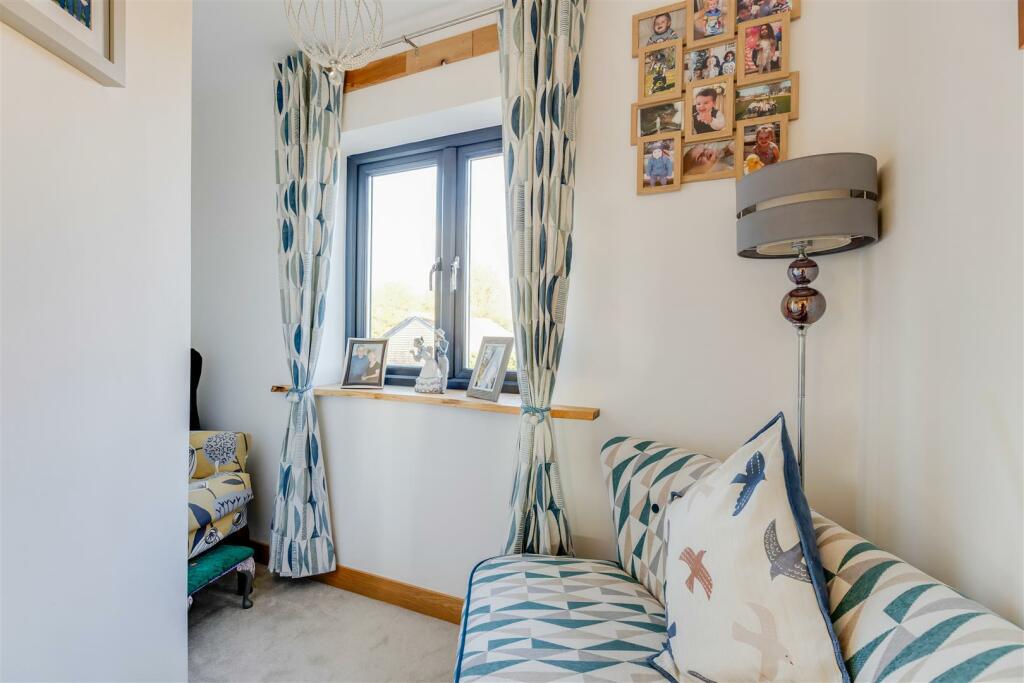 Additional property image - Cypress Gardens, Porthcawl, Bridgend County Borough, CF36 5BZ