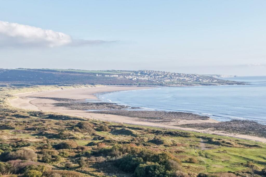 Additional property image - Cypress Gardens, Porthcawl, Bridgend County Borough, CF36 5BZ