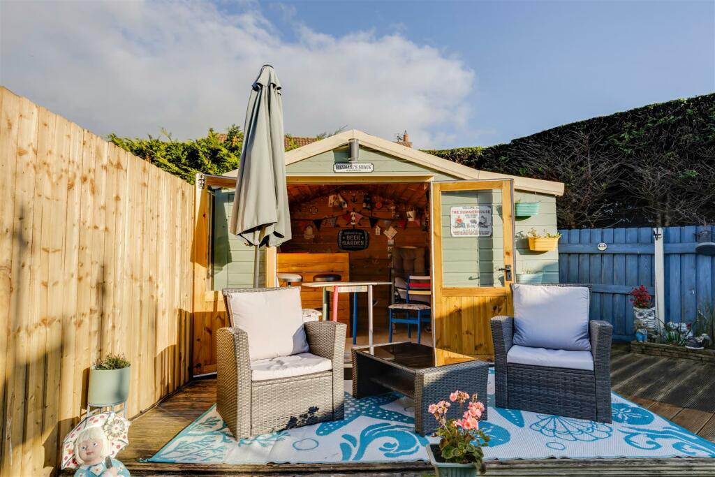 Additional property image - Cypress Gardens, Porthcawl, Bridgend County Borough, CF36 5BZ