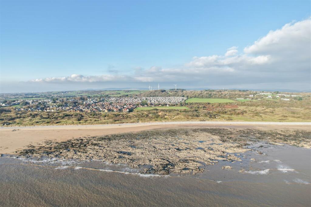 Additional property image - Cypress Gardens, Porthcawl, Bridgend County Borough, CF36 5BZ