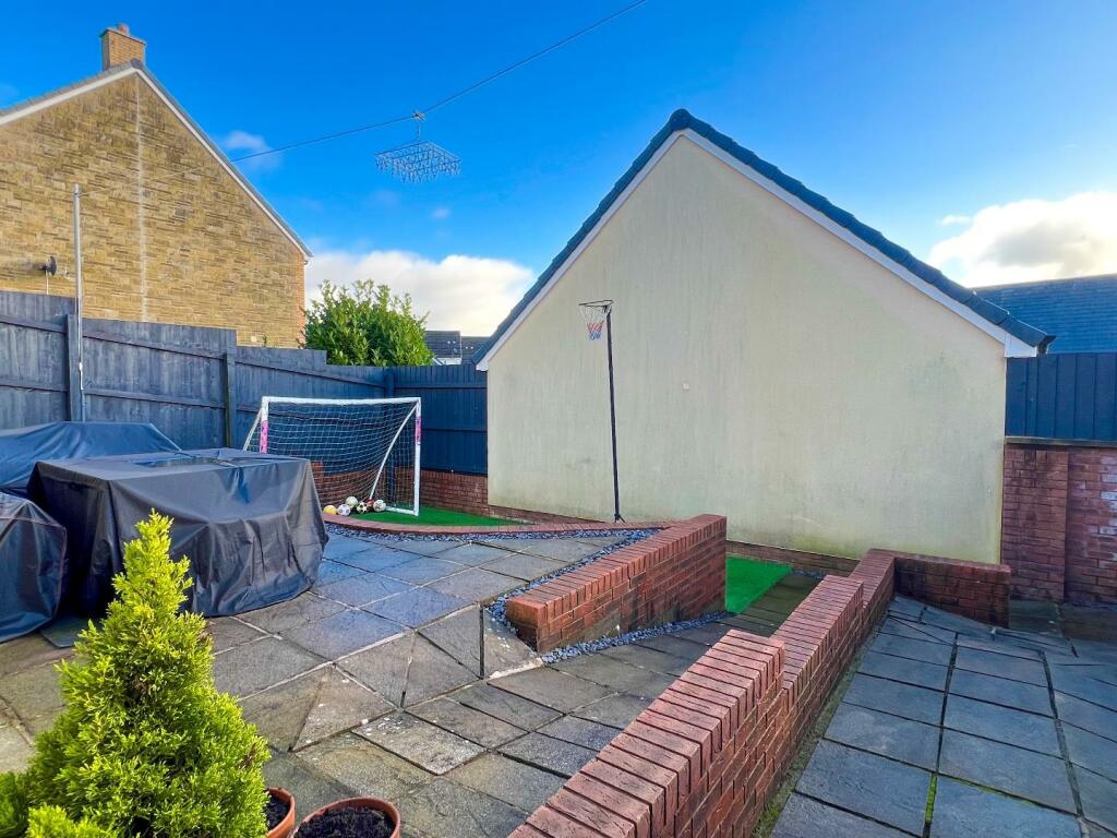 Additional property image - Clos Y Ywen, Coity, Bridgend County Borough, CF35 6DG