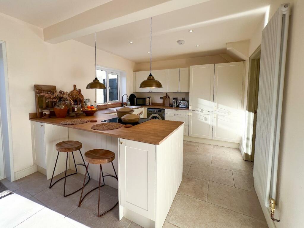 Additional property image - St. Patricks Drive, Bridgend County Borough, CF31 1RP