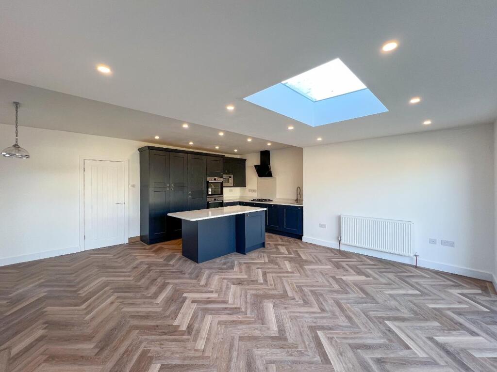 Additional property image - Moorlands Road, Bridgend, Bridgend County Borough, CF31 3DR