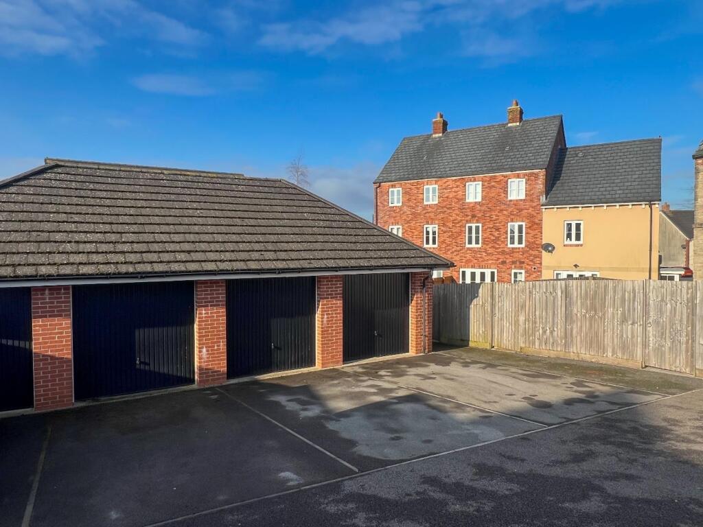 Additional property image - Bryn Blodau'r Haul, Coity, Bridgend County Borough, CF35 6FX