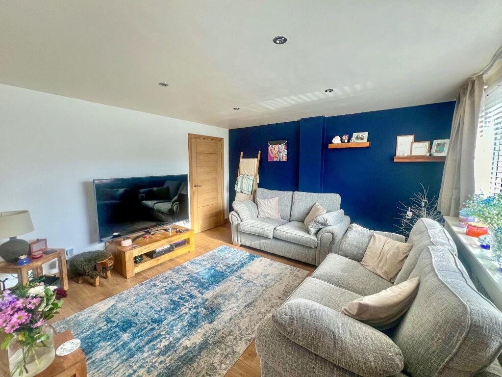 Additional property image - Heol Cae Glas, Sarn, Bridgend County Borough, CF32 9UG