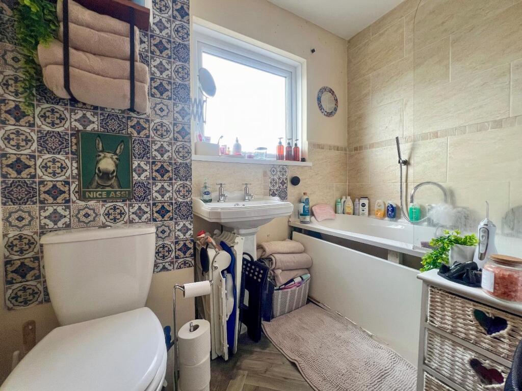 Additional property image - Heol Cae Glas, Sarn, Bridgend County Borough, CF32 9UG