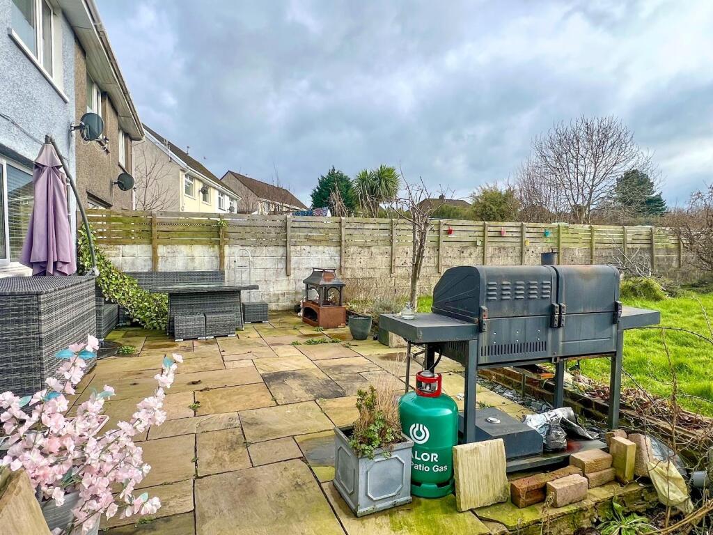 Additional property image - Heol Cae Glas, Sarn, Bridgend County Borough, CF32 9UG