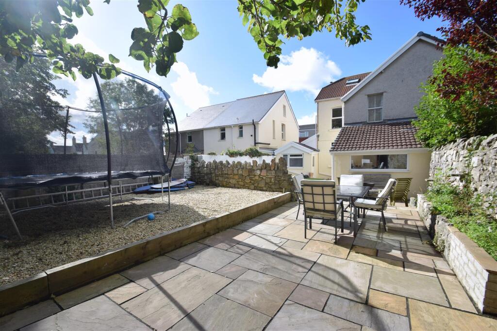 Additional property image - South Road, Porthcawl, Bridgend County Borough, CF36 3DG