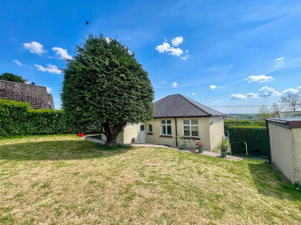 Main image of property: Brynna Road, Brynna, Pontyclun, Rhondda Cynon Taff, CF72 9QE